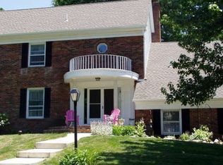 395 Robin Hood Dr, Yardley, PA
