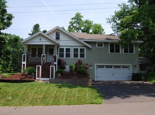 316 Charing Ln, Willernie, MN 55090