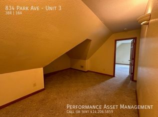 834 Park Ave UNIT 3, Racine, WI 53403