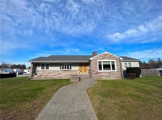 993 Hartford Ave, Johnston, RI 02919