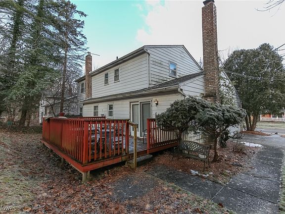 3rd image of 1214 Winhurst Dr