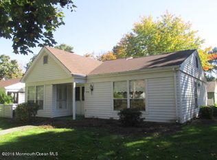 672 Buckingham Dr #B, Manchester Township, NJ 08759