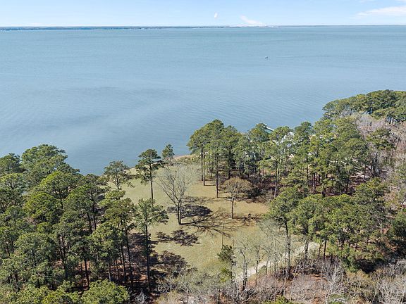 2nd image of 403 Chambers Point Road