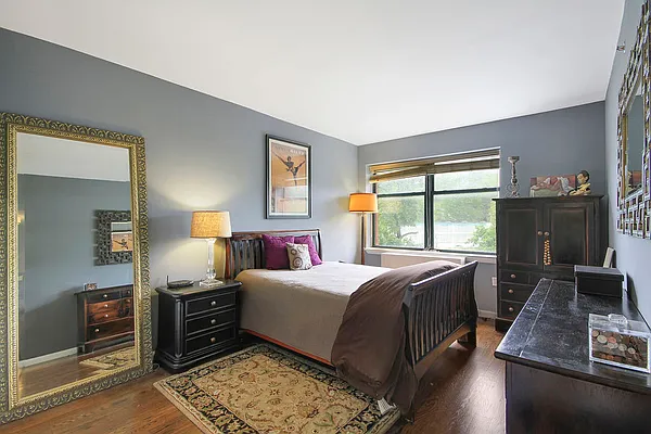 Sold by Corcoran | media 10