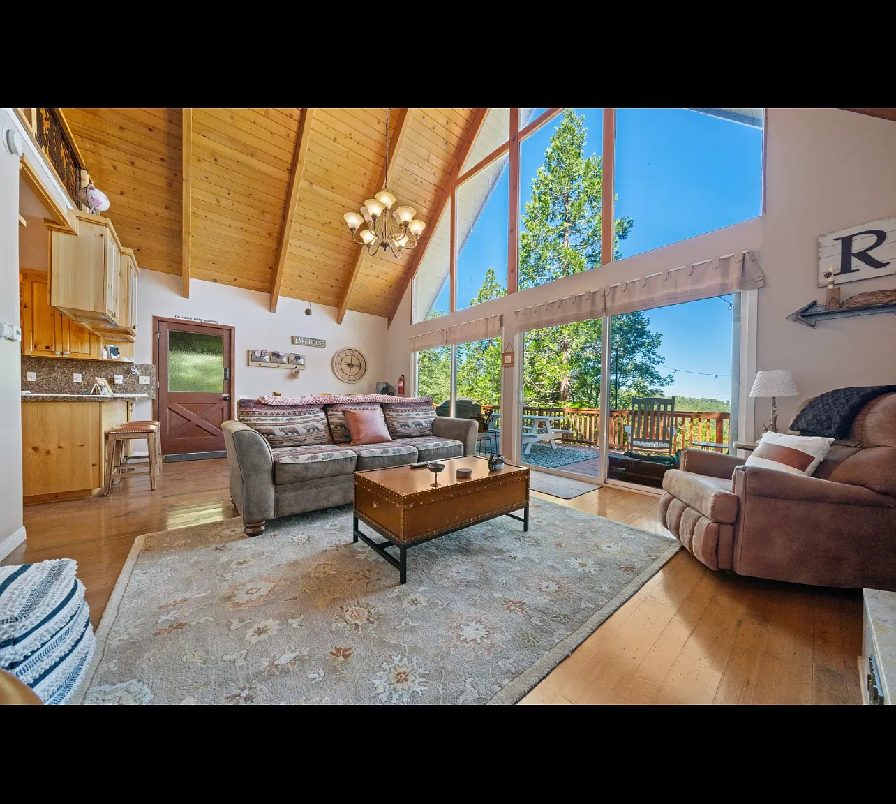 3 bed, 1781 sqft, $3,375 — Photo 2