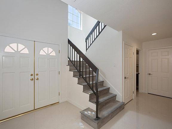 3rd image of 5200 White Oak Ave Unit 43