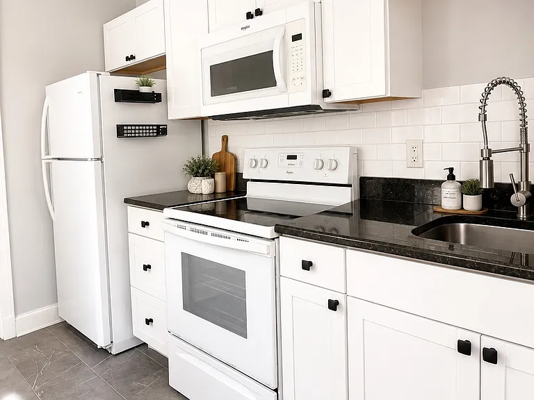22 Martin Luther King Ave #2 — Photo 7
