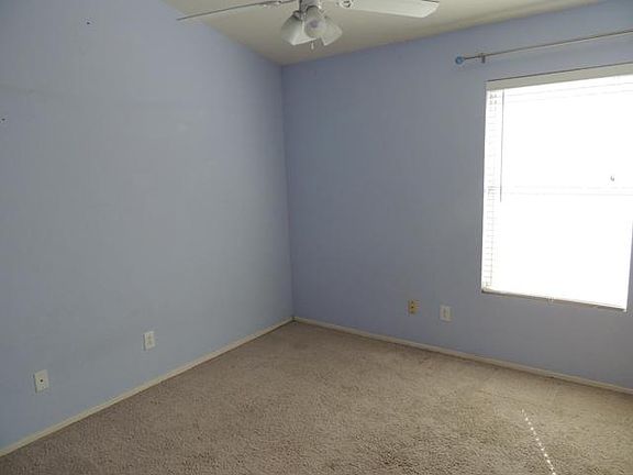 3rd image of 9829 W Tonopah Dr