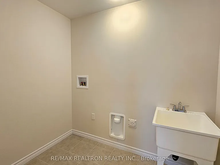 16 York Dr — Photo 19