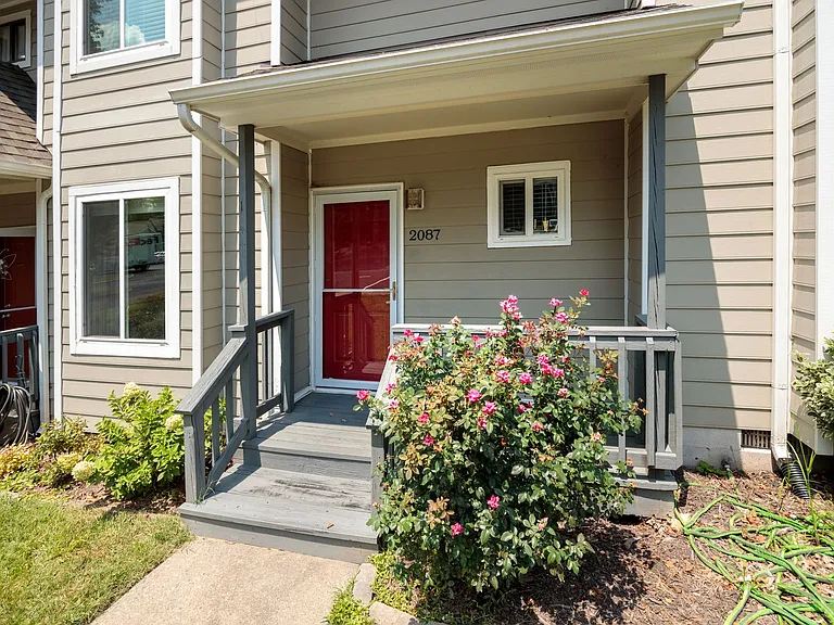 2087 Airy Cir — Photo 2