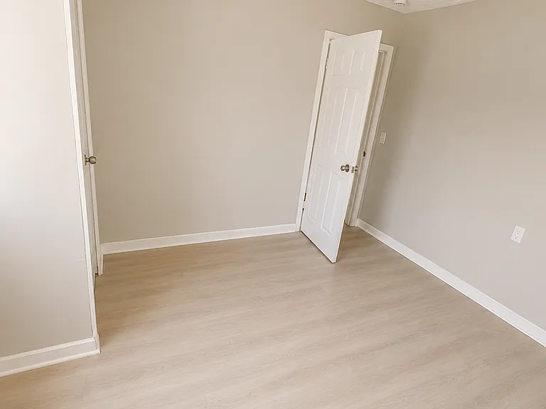401 Carver Dr — Photo 6