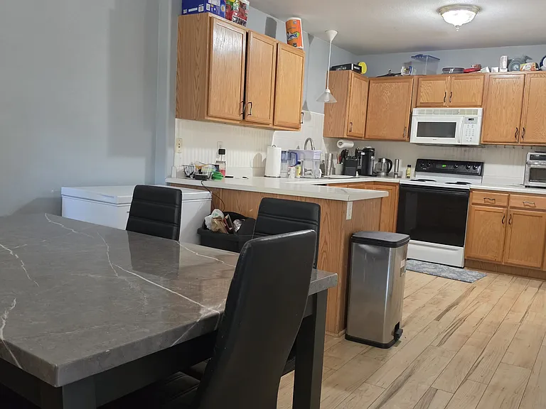 2621 Rigden Pkwy — Photo 10