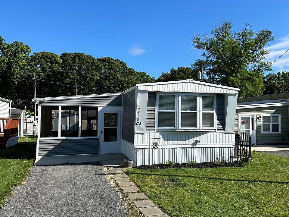 1st image of 19913 Sea Air Ave #21298