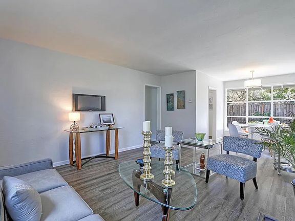 4th image of 2240 Sunny Vista Dr