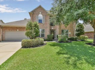 15819 Lake Loop Dr, Cypress, TX 77433