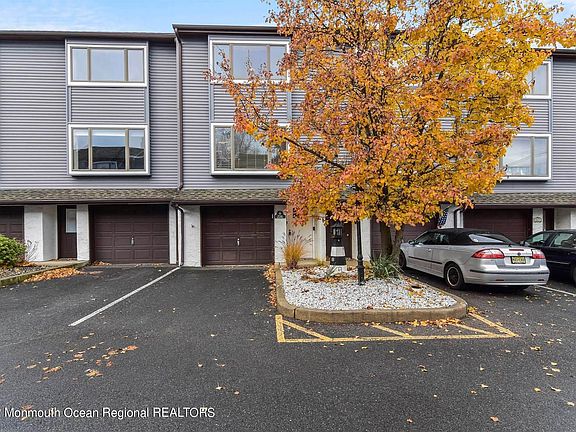 3rd image of 206 Marina Dr #16