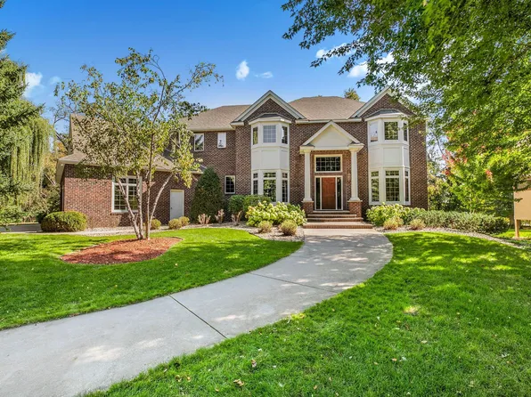 1612 Blackberry Cir, Sartell, MN 56377