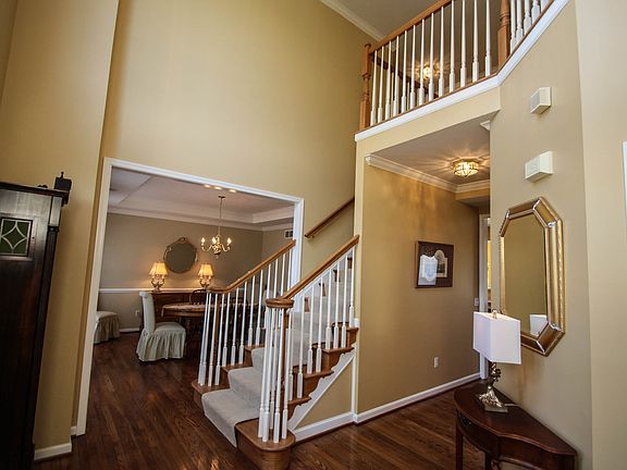 4th image of 29 Mima Cir