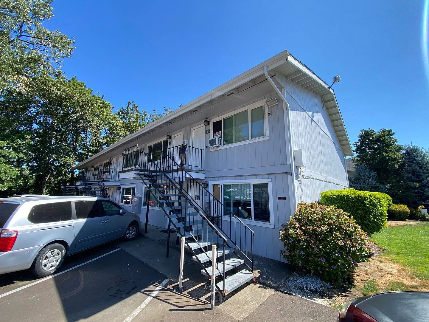 1 bed, 1.0 bath, 600 sqft, $1,150 — Photo 2