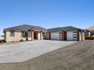 2155 W 51st Ave, Kennewick, WA 99337