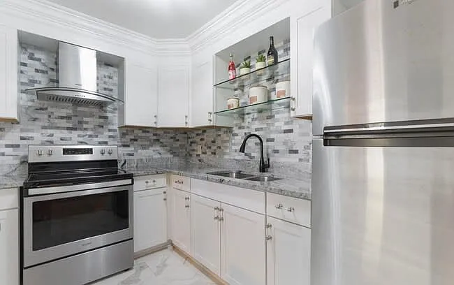 3 bed, $1,400 — Photo 3