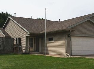 1707 Doubletree Dr, Janesville, WI 53546