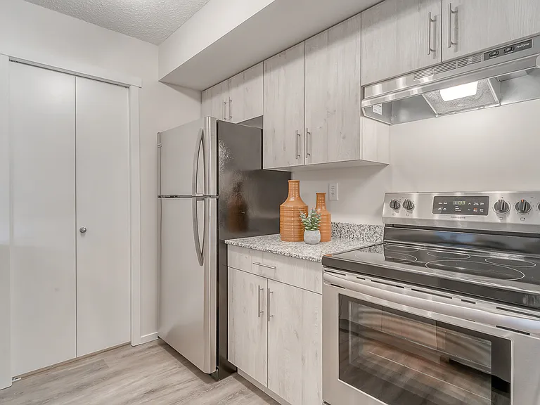 120 Yorkville Park SW #1114 — Photo 60