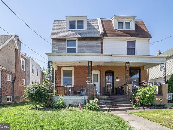 2nd image of 410 Lafayette Ave