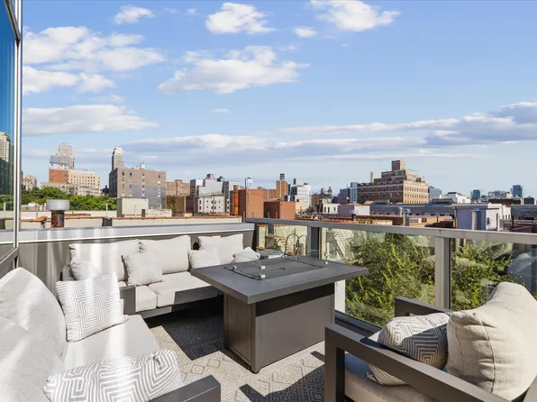 313 West 121st Street image 8 of 14