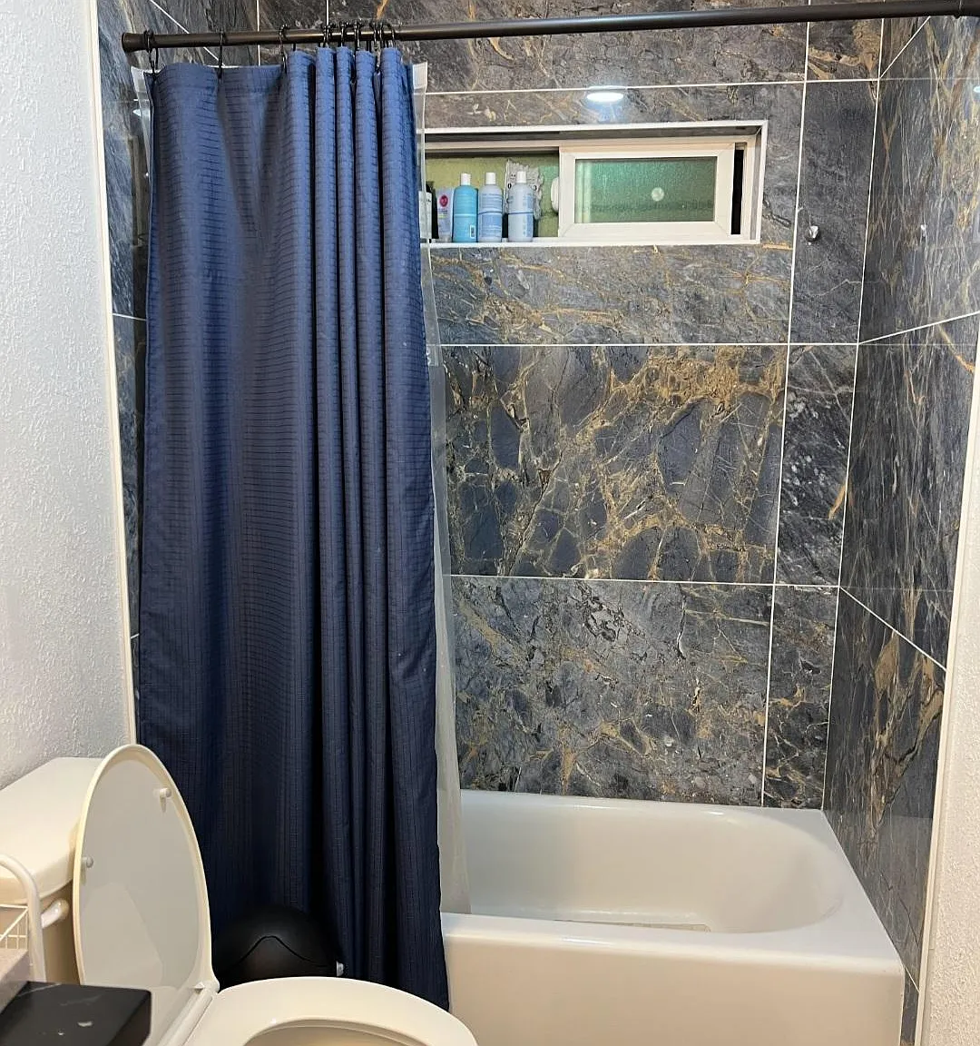4 bed, 1117 sqft, $2,100 — Photo 2