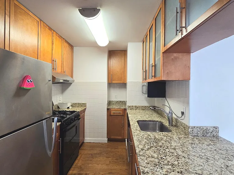 4026 College Point Blvd #10B — Photo 3