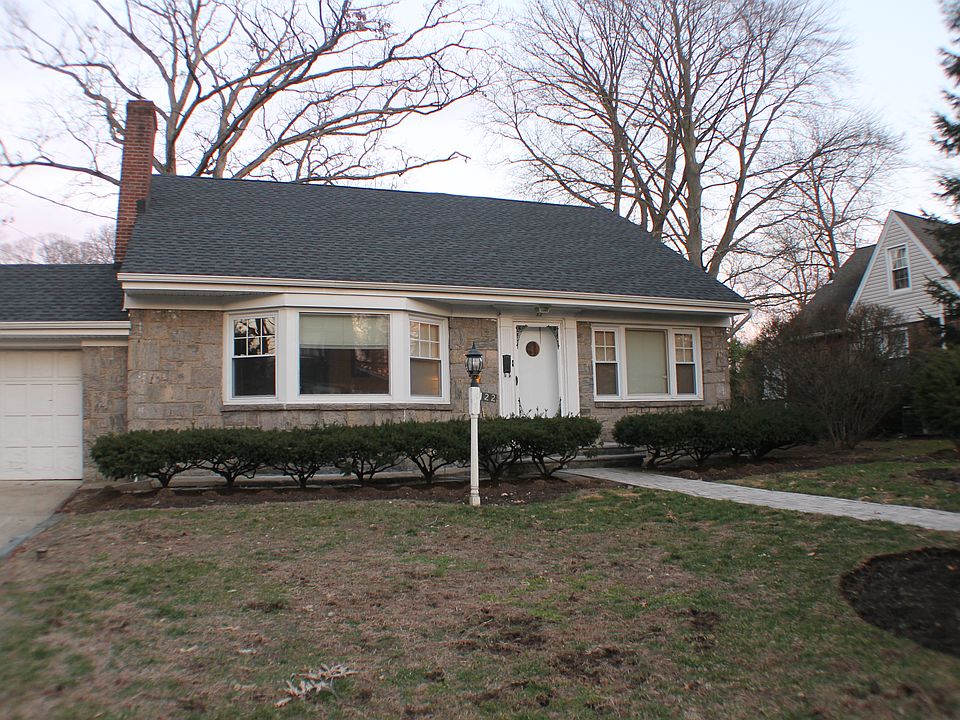 1st image of 22 McIntosh Ct