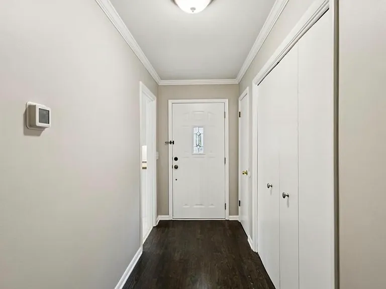 667 Brookline Dr SE — Photo 5
