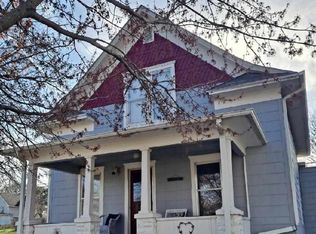 2014 M St, Auburn, NE 68305
