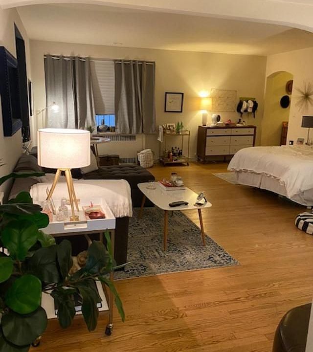 1st image of 246 E 46th St #5L