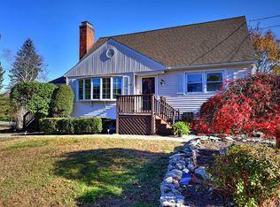 5 Alice Pl, Trumbull, CT 06611