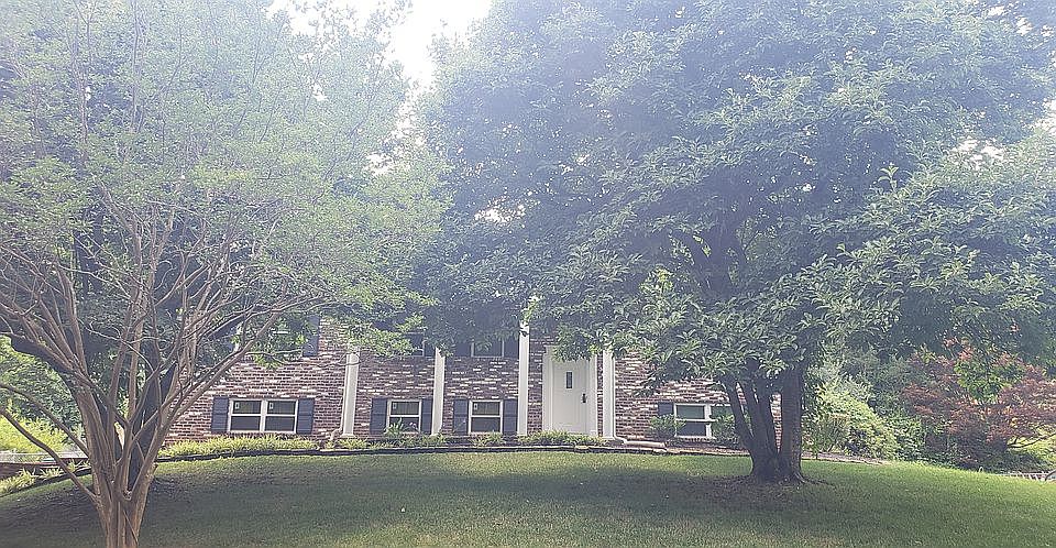 1st image of 8914 Farne Island Blvd