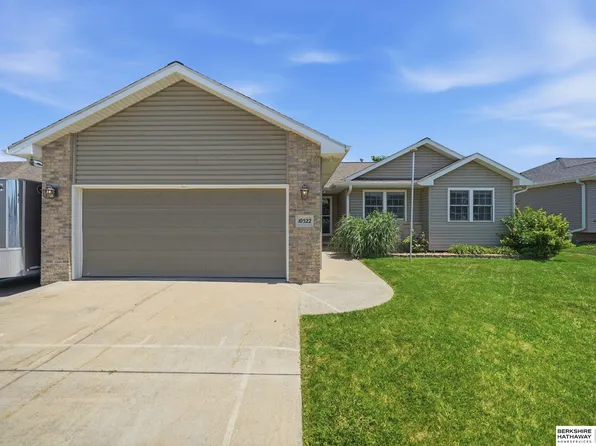 10522 Northloch Ln, Waverly, NE 68462