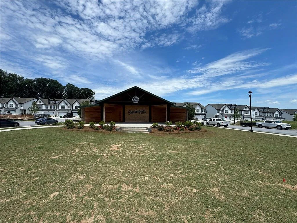3 bed, 2.5 bath, 1813 sqft, $1,875 — Photo 3