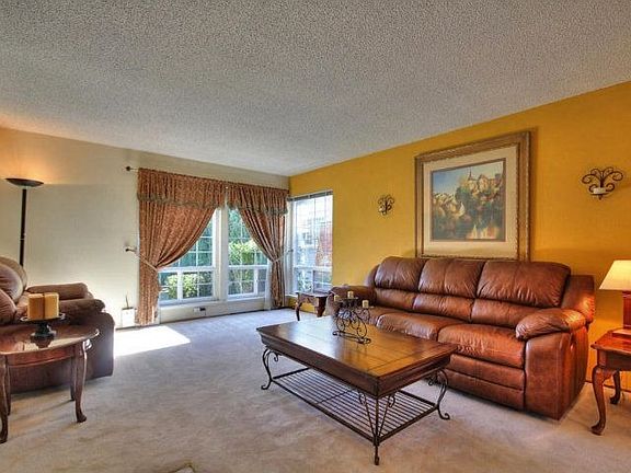 2nd image of 5873 Calpine Dr