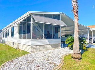 9214 W Forest View Dr, Homosassa, FL 34448