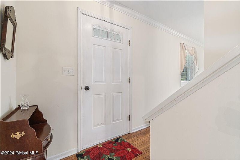 5th image of 5 Silver Maple Drive