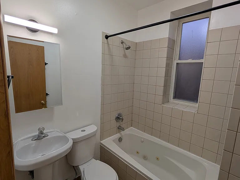 3212 W Warren Blvd #2 — Photo 3