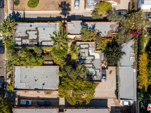 2016 N Vista Del Mar Ave, Los Angeles, CA 90068