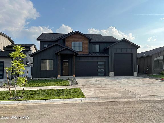 3rd image of 2526 W Okanogan Ave