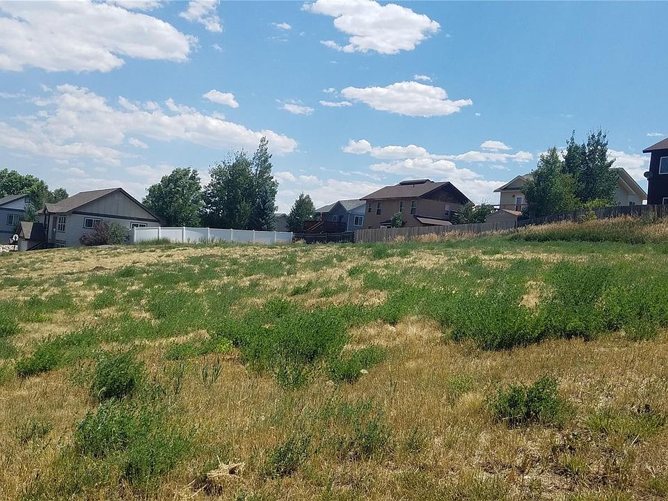 1st image of 305 Honeysuckle Dr