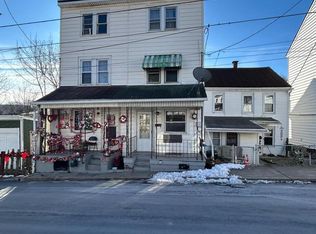 1042 W Water St, Coal Township, PA