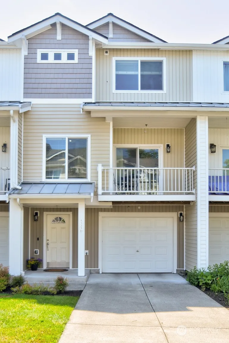 5323 Military Road E #D photo 1