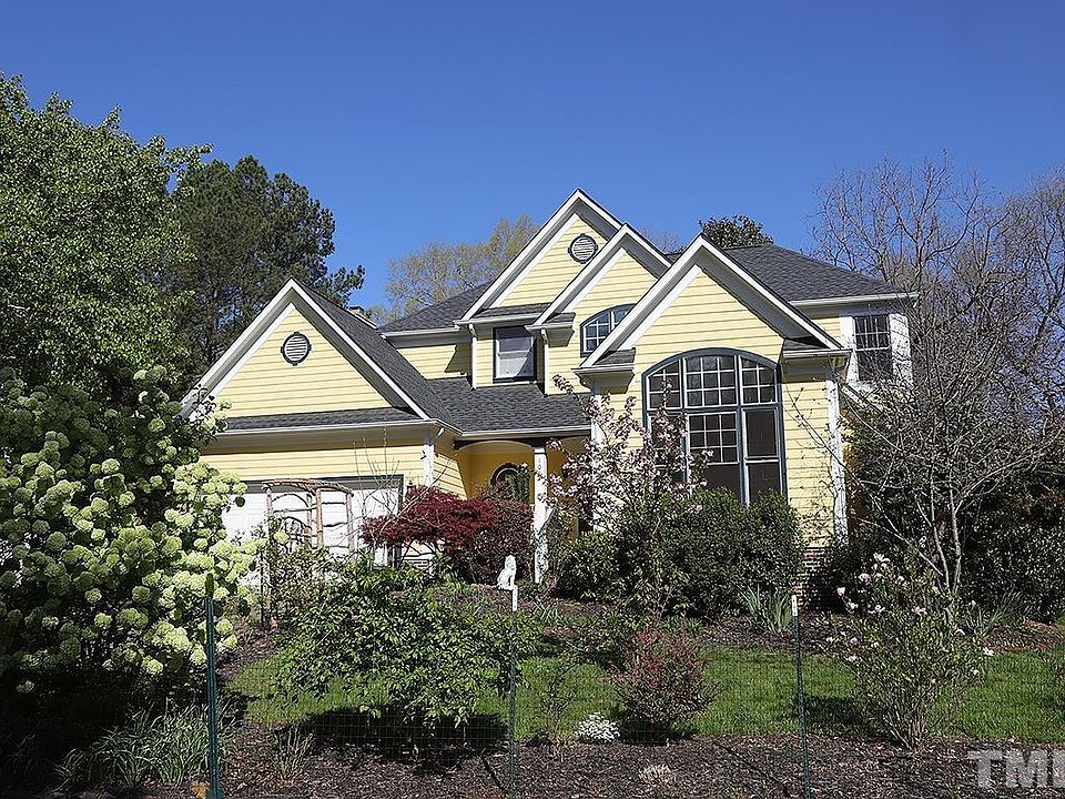 1st image of 104 Crane Meadow Pl