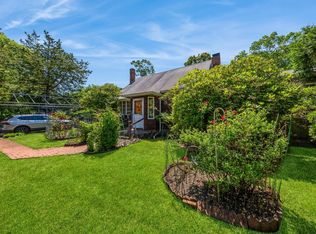 51 W Donellan Rd, Hampton Bays, NY 11946